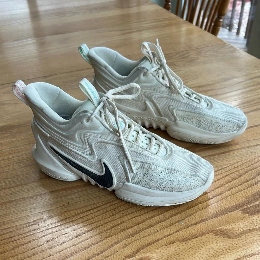 Nike Cosmic Unity 2 Coconut Milk Men’s Sneakers Shoes Size 8 Basketball Athletic